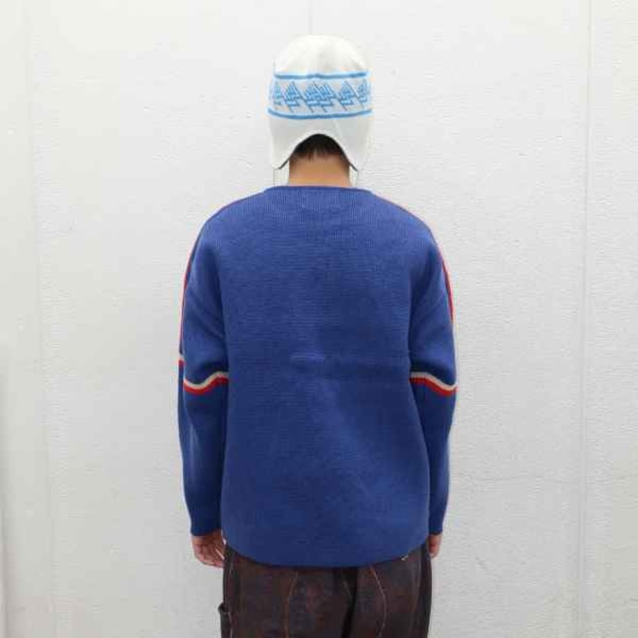 672e84f495624d1a0815e1c4