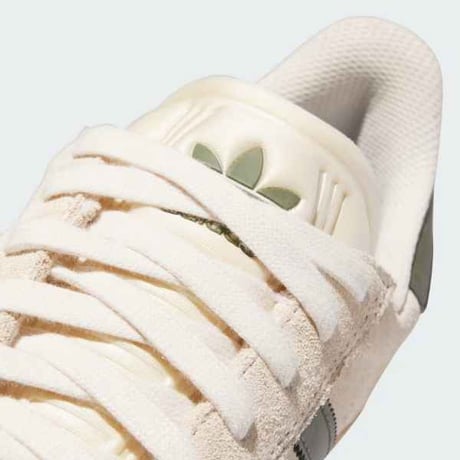 ADIDAS SKATEBOARDING GAZELLE - ECRU TINT/OLIVE