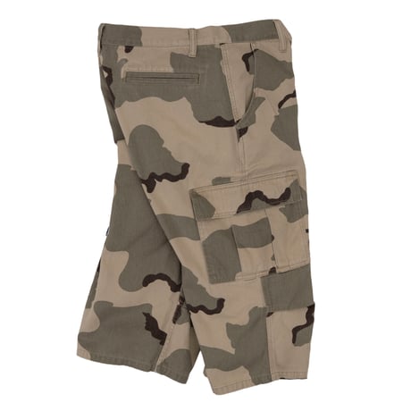 INTERBREED CROPPED CAMOUFLAGE SHORTS - DESERT CAMO