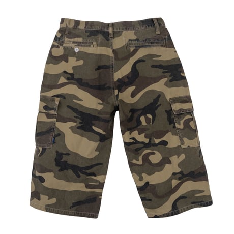 INTERBREED CROPPED CAMOUFLAGE SHORTS - WOODLAND CAMO