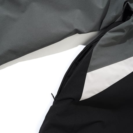 BUTTERGOODS RIDGE SPORT CREWNECK - BLACK