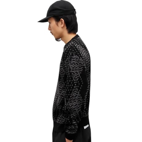 WHIMSY BIG ARGYLE SWEATER - BLACK