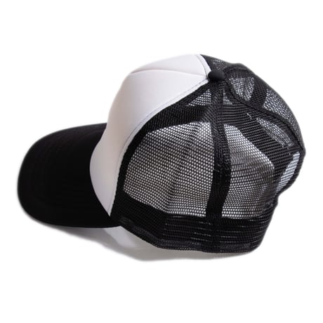 HELLRAZOR STAR TRUCKER CAP - BLACK