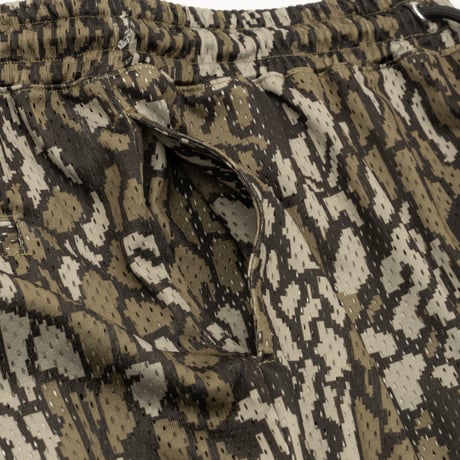INTERBREED AIRY TRAINING SHORTS - TREE CAMO