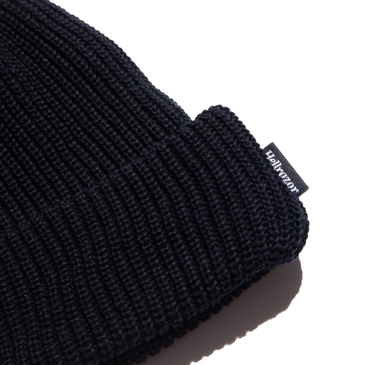HELLRAZOR SOLID COTTON BEANIE - BLACK | BOTTOM 