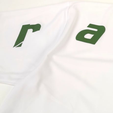 RAJABROOKE V-NECK TEE - WHITE