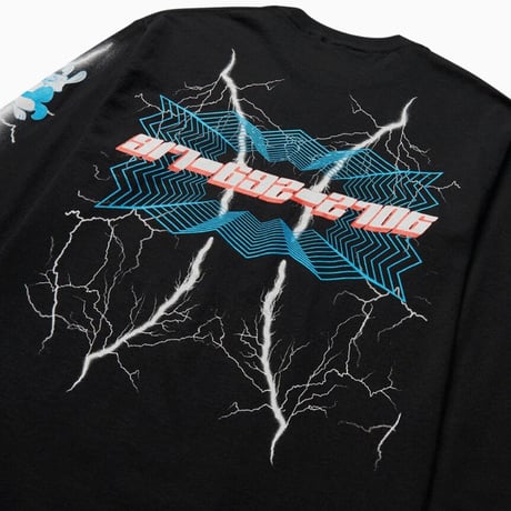 CALL ME 917 BLACKMAGIC L/S TEE - BLACK