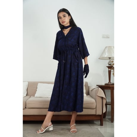 RAJABROOKE NARROW STOLE - NAVY