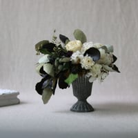 * flower arrange * antique