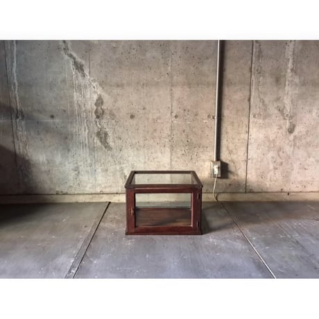 木枠ガラスショーケース