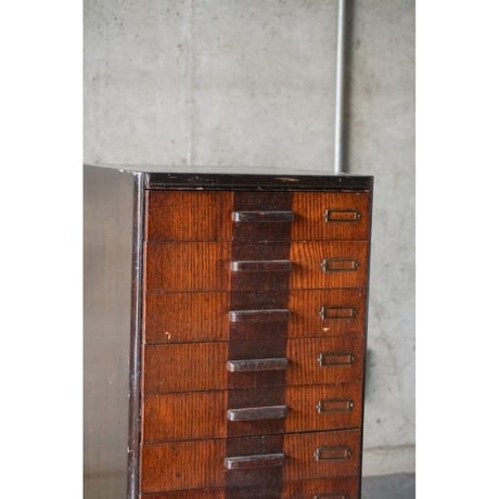 引き出し棚　Drawer