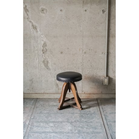 回転スツール　Stool