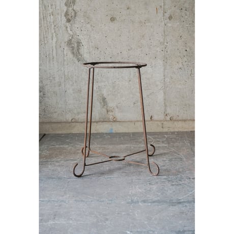 鉄枠スタンド　Iron stand