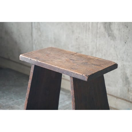 台　Wooden stand
