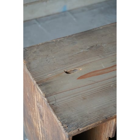 仕切り棚 Filing cabinet