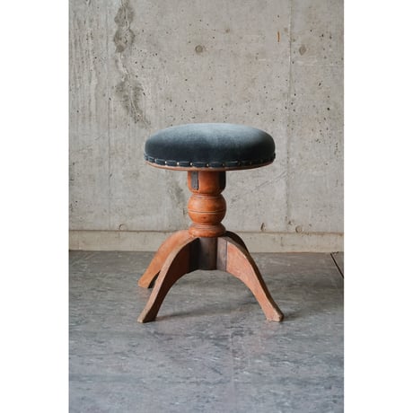 スツール　Stool