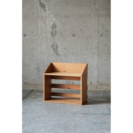 本立て Book stand