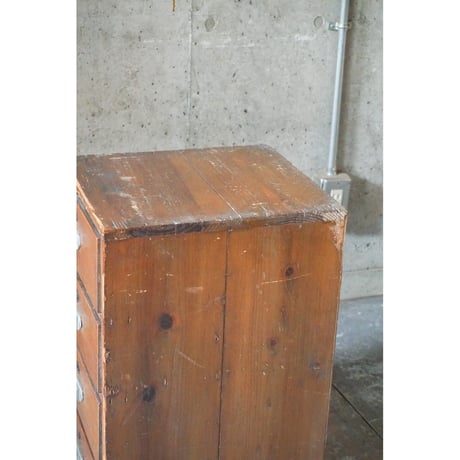 引き出し棚 Drawer