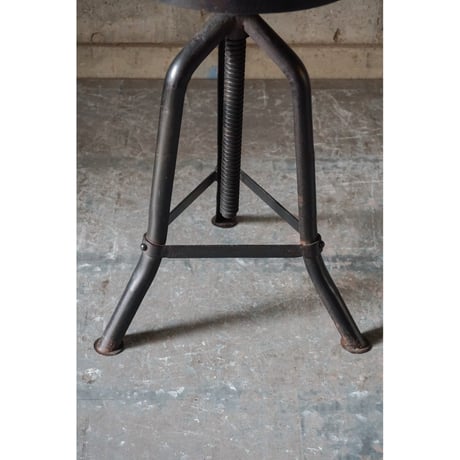 アイアンスツール　Stool