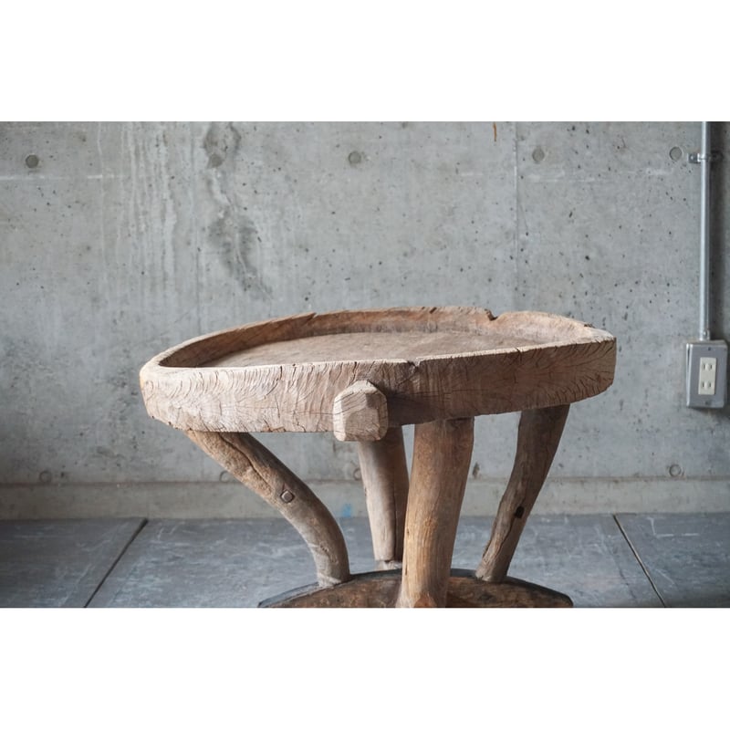 AFRICA テーブルSALE African Zebra Wood Round Coffee Table – Ballard Consignment