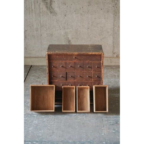 薬箪笥　Drawer