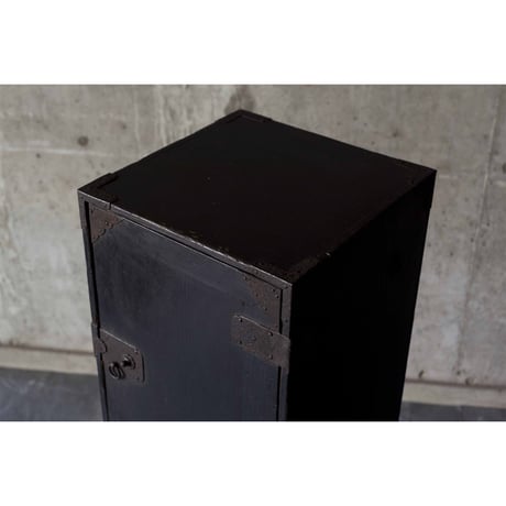 収納棚