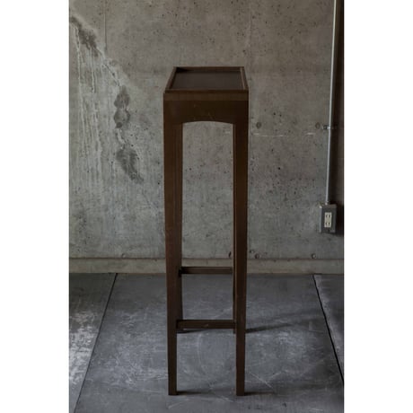 展示台 B
