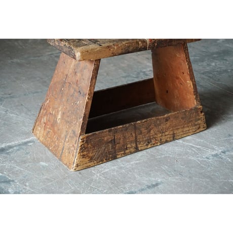 台 Wooden stand