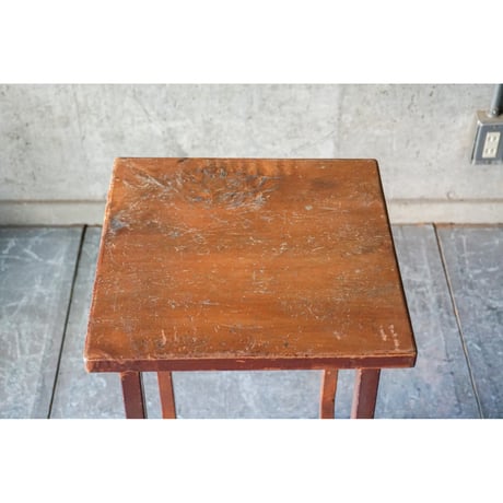 花台 Wooden stand