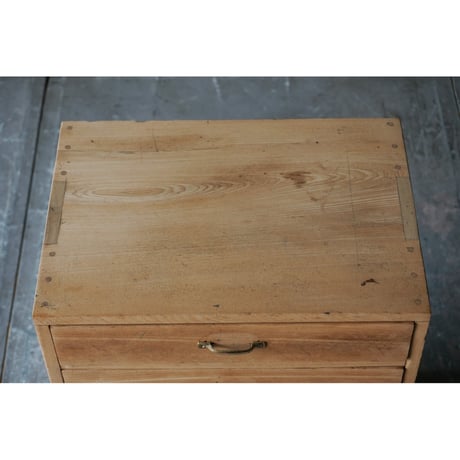 引き出し棚 Drawer