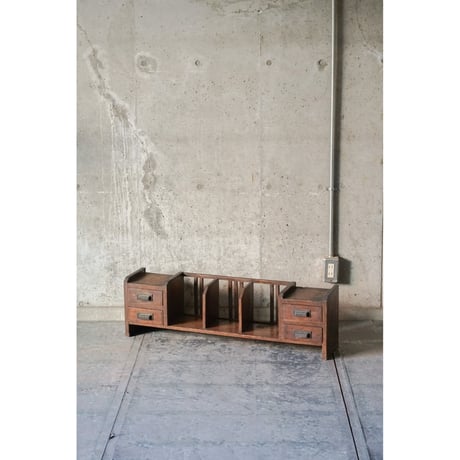 本立て　Book stand