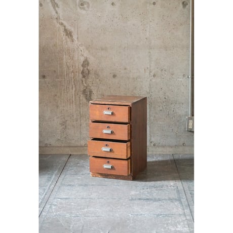 引き出し棚 Drawer