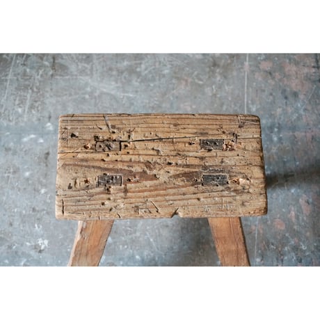 鞍掛 Stool