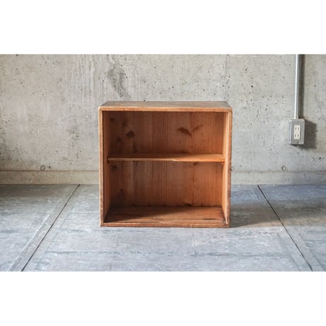 戸棚 Cupboard
