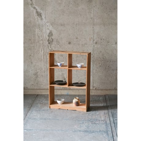 棚 Wooden shelf