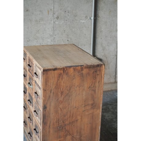 引き出し棚 Drawer