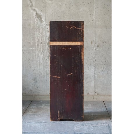 棚 Wooden shelf