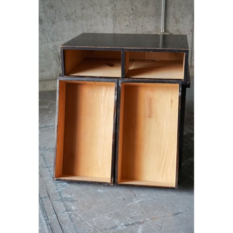 引き出し棚 Drawer