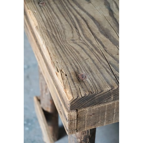 台 Wooden stand