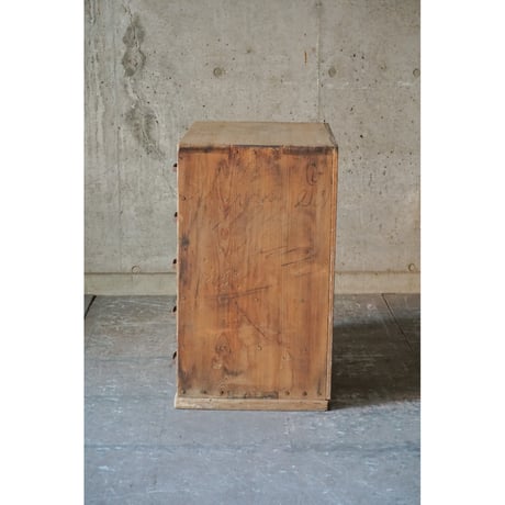引き出し棚 Drawer