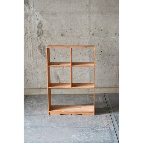 棚 Wooden shelf