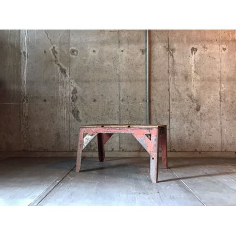 鉄脚台