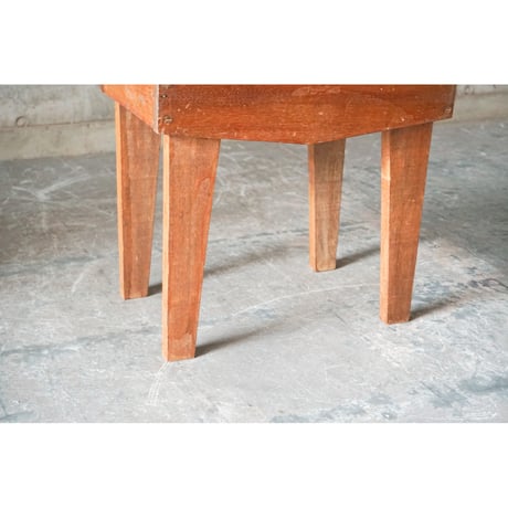 台 Wooden stand