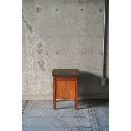 Denmark 収納付きスツール　Stool