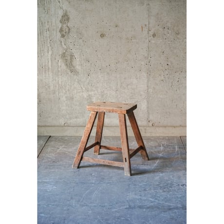 台 Wooden stand