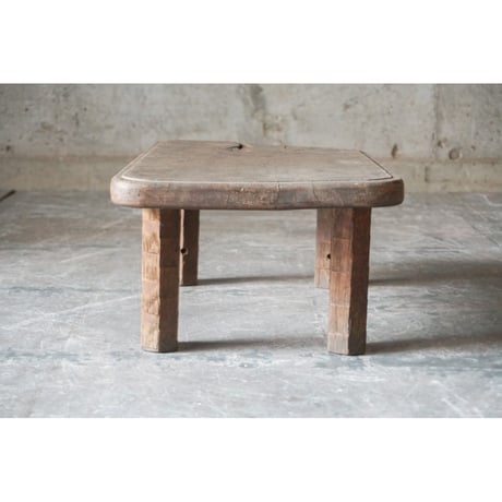 展示台 Low table