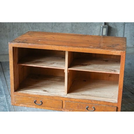 ガラス戸棚
