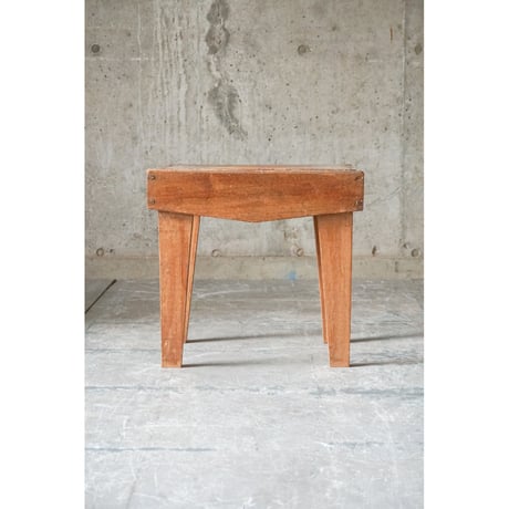 台 Wooden stand