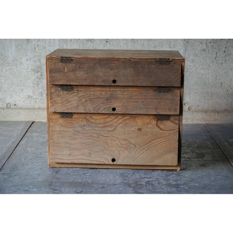 パタパタ棚 Wooden shelf