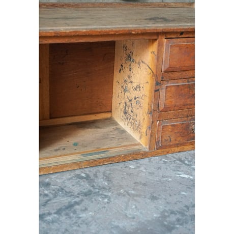 収納棚 Wooden shelf